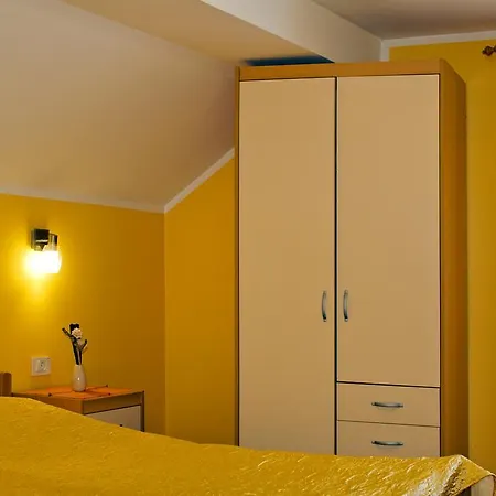 Bohorc Πανσιόν