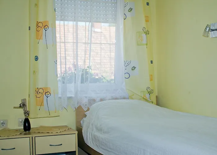 ゲストハウス Bohorc 3*