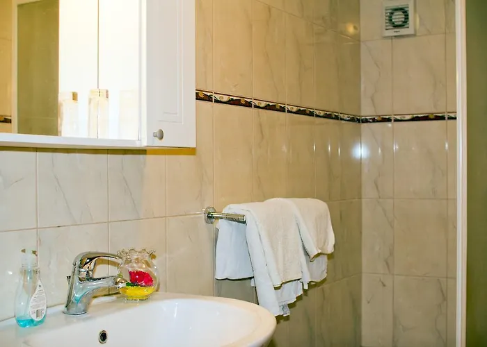 Bohorc ゲストハウス 3*