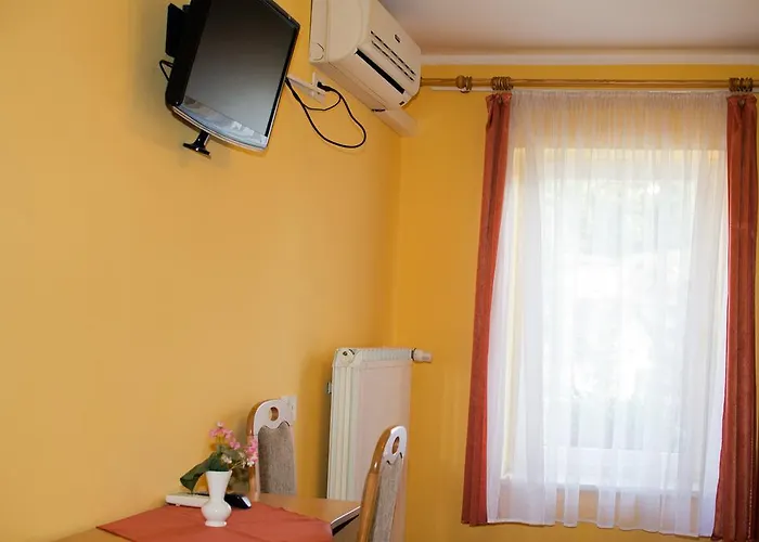 Bohorc ゲストハウス 3*